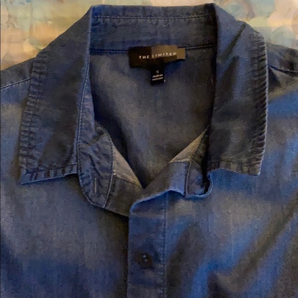 Button down Blouse - Picture 2 of 3